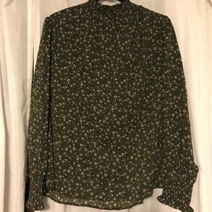NWB Mod Boutique Olive Green Floral Smock Neck Top Size: Large